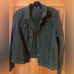 Ll Bean Moss Colored Women’s Denim Jacket. Size L Excellent Condition.